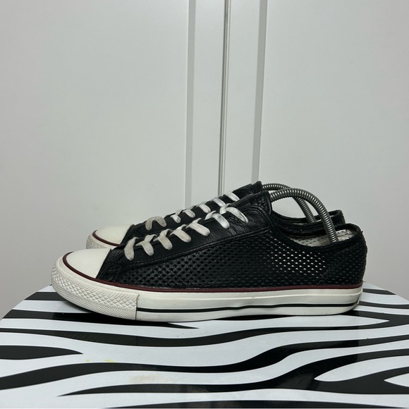 Converse ctas low black leather perforated - Picture 3 of 7